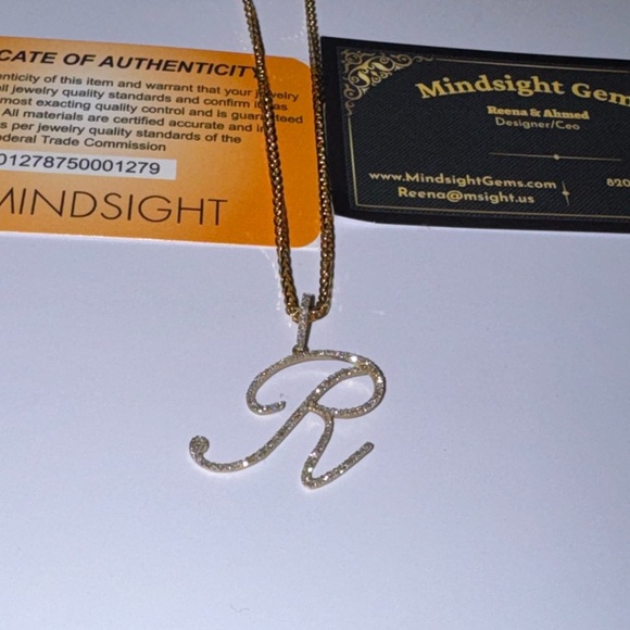 10k Solid Yellow Gold R initial Diamond Pendant FREE APPRAISAL Natural Diamond
